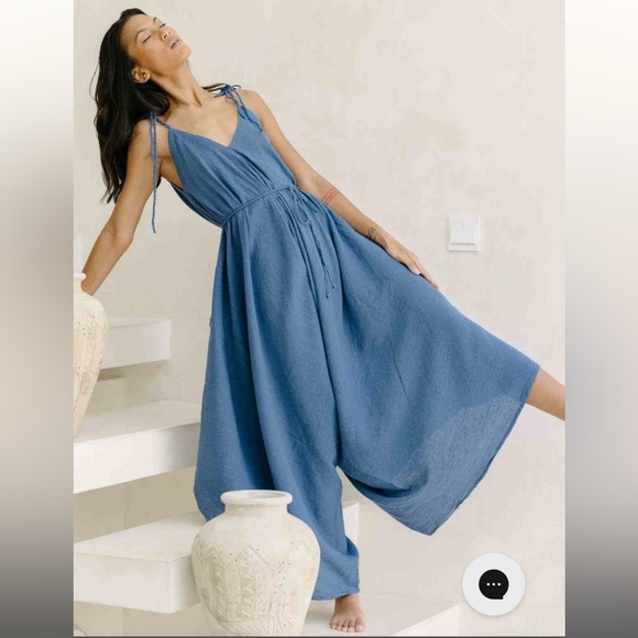 Myrah Penaloza Ina Playsuit (Linen/Cotton) handmade in Bali - Picture 5 of 12